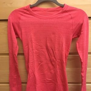 EUC lululemon swiftly size 4